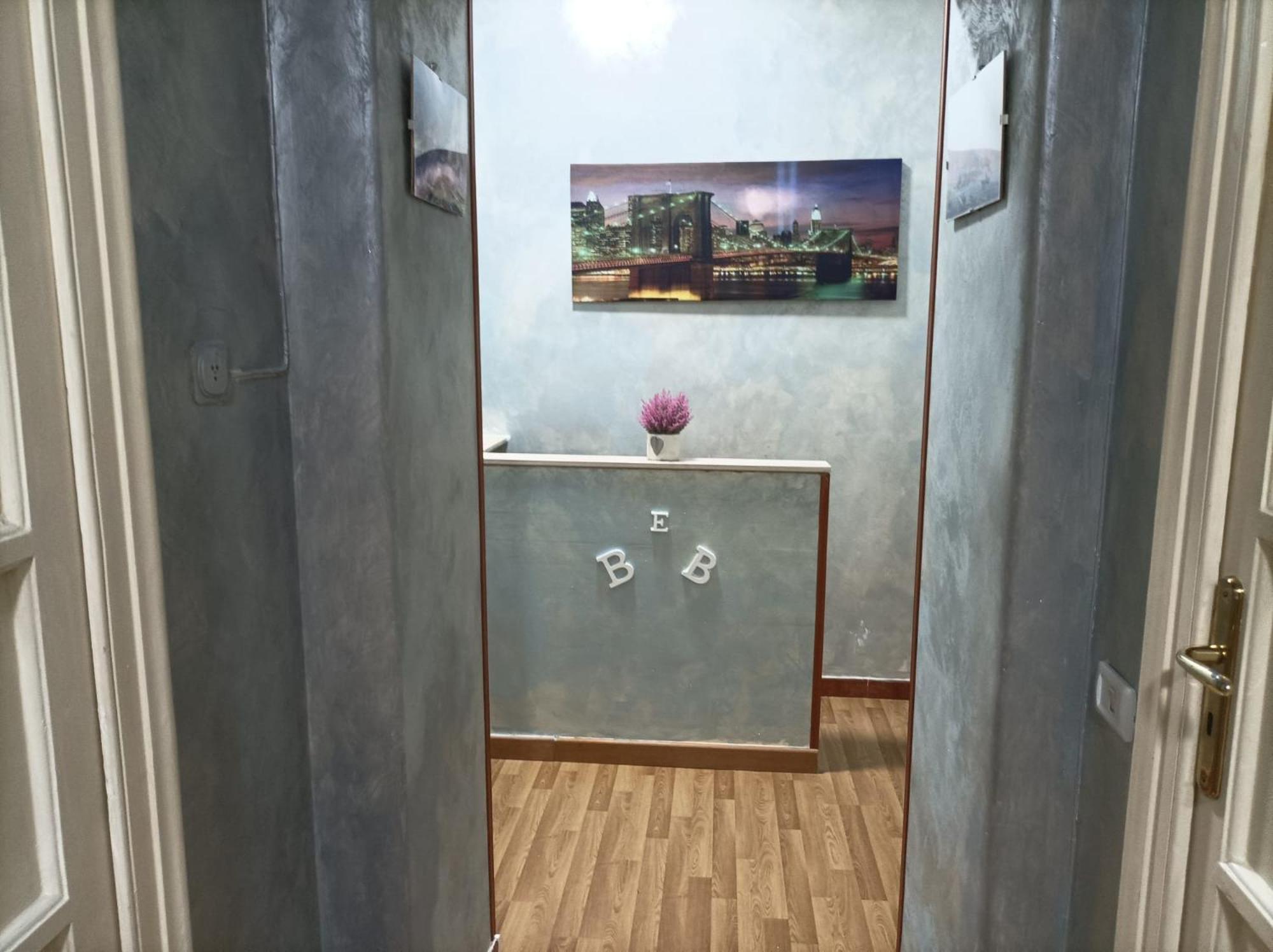 Mezzocannone Terminal Center Apartment *